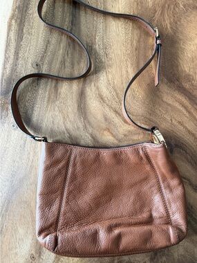 MICHAEL KORS LARGE HOBO - PEBBLED LEATHER Crossbody bag Gold Logo